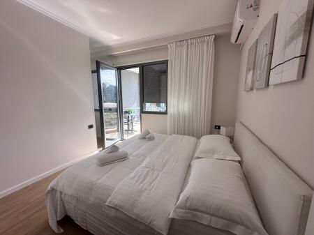 Apartament me qera Lux 1+1 tek Rruga e Kosovarve