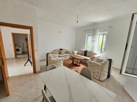 JEPET ME QERA APARTAMENT 1+1 NE KENETE DURRES