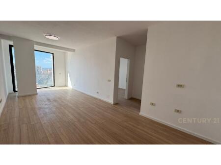 JEPET ME QIRA APARTAMENT 1+1+POST PARKIMI TEK REZIDENCA MINE PEZA