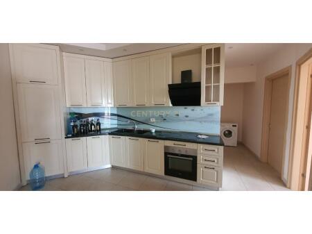 🏙️ Apartament Modern me Pamje Panoramike në Zemër të Astirit!