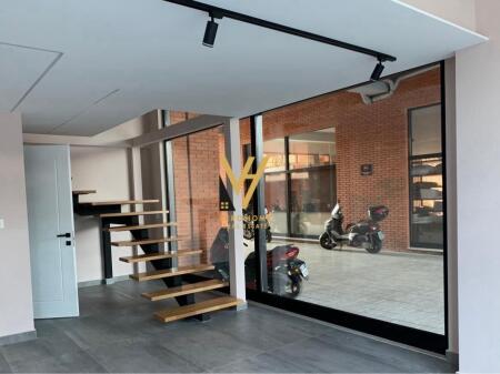 JEPET ZYRE 100 M2 DUBLEX ME QERA TE BIRRA TIRANA 1.200 EURO