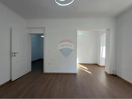 Appartamento 2+1 in vendita nella zona di Xhamlliku!