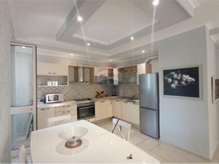 apartament 2+1----per qira ----prane ekonomikut