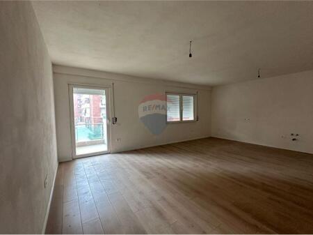 JEPET ME QIRA APARTAMENT 1+1, KOMPLEKSI GREEN CITY !