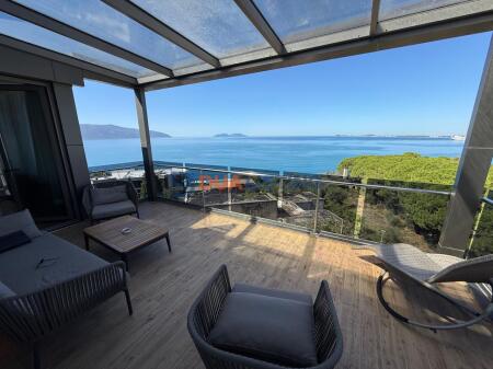 Vendiamo appartamento 2+1 con veranda e vista mare a Marina Bay, Vlore!