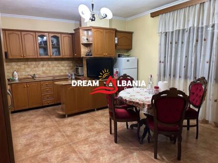 Apartment 3+1+2 for sale in Bllok behind Kinema Agimit in Tirana (ID 4131393)