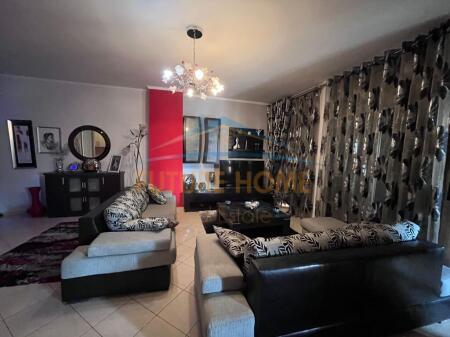 Qera, Apartament 2+1, Rruga e Barrikadave, Tiranë