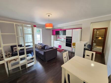 Rezidenca Kodra 1, Apartament 1+1+Post Parkimi! 600 € /Muaj