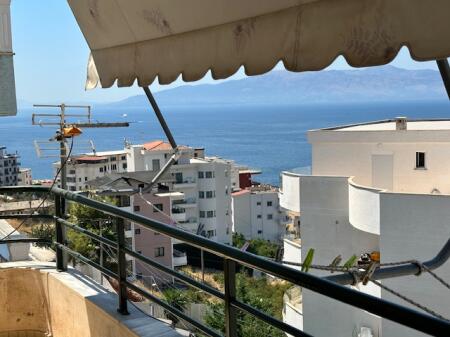 Shitet Apartament 2+1 me pamje nga deti ne Sarande