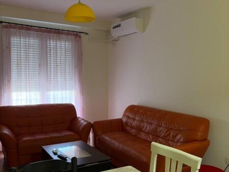 Appartamento In Affitto 1+1 Nella Città Studentesca (ID B2101307) Tirana