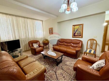 APARTAMENT 2+1 PËR QIRA NE BLLOK !