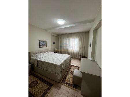 Qira, Apartament 2+1, Sheshi Wilson, Tiranë