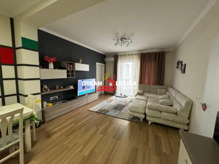 Apartament  2+1 me Qera ne Kinostudio pas policise rrugore , Tirane ID (42215060)
