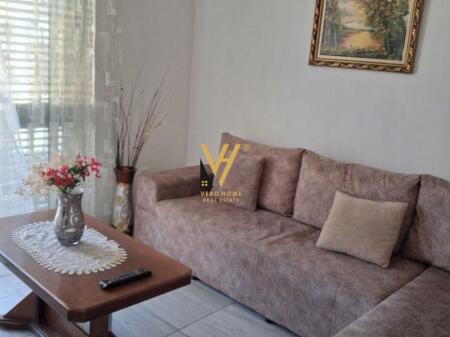 JEPET HYRJE 2+1+2 ME QERA PRANE SHKOLLES SE BASHKUAR 450 EURO
