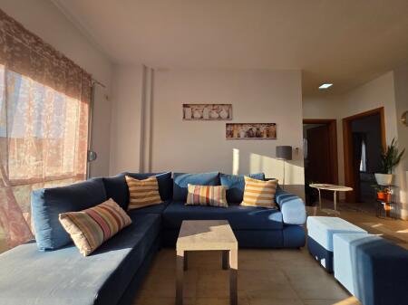 Apartament 2+1+2 me Pamje nga Deti në Shitje – Lungomare, Vlore