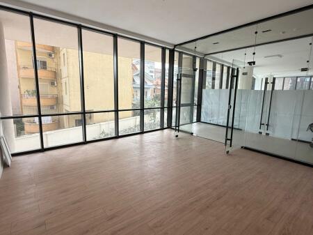 Premises for Rent in Golden Tower Shopping Center