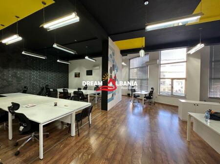 Ufficio in affitto, Bllok (ID 42611372)