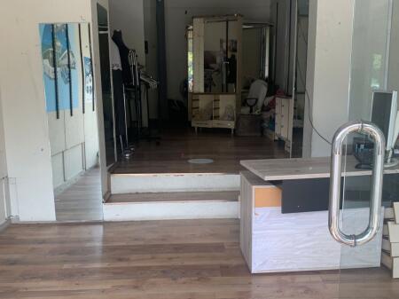 Premises for rent by the road Rr.Elbasanit !
