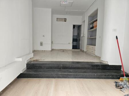 Shop for Rent at Myslym Shyri (ID BD21748) Tirana