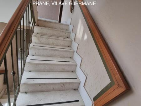 Villa 3 Piani + Cortile + Posti Auto in Affitto!