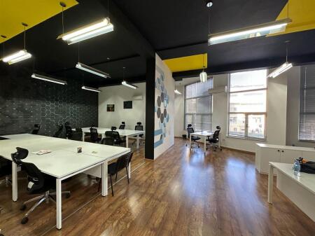 OFFICE FOR RENT 180 M2 BLLOK 4000 EURO