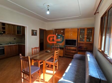 Perballe Delijorgjit, Jepet Me Qira Apartament 2+1, Totalisht I Mobiluar!