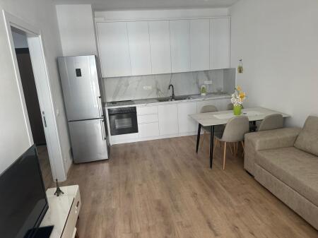 Jepet me qera apartament 2+1+2T Univers City!