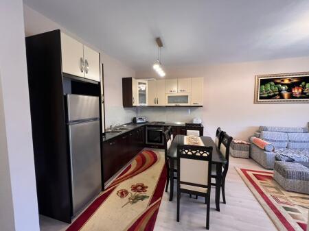 SHITET APARTAMENT 3+1 XHAMIA E SELITES!