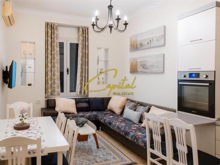 APARTAMENT ME QERA 2+1 QENDER 600 EURO