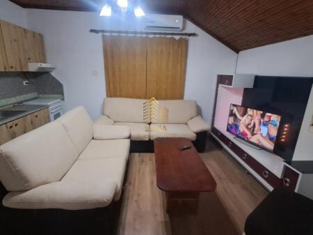 Qira, Hyrje Private, 1+1+blk,21 Dhjetori, 45,000 Lek/muaj
