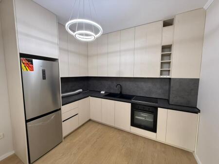 Apartament modern 2+1 me qira tek Rruga Mine Peza!