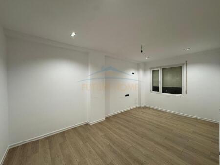 For sale, 2+1 apartment, Fresk, Tirana.