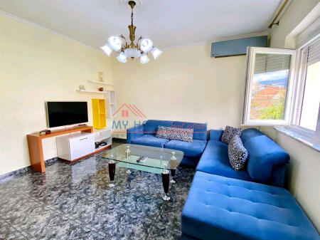 Apartament 2+1 me qera Rruga Fortuzi ne Tirane