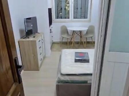 GARSIONERE ME QERA MYSLYM SHYRI 38.000 LEKE