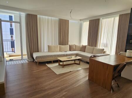 Shitet Apartament 3+1+2 – Bulevardi i Ri, Tiranë