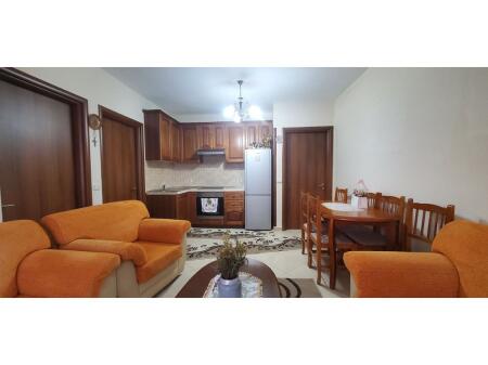 Appartamento 2+1 in Affitto in Via Haxhi Dalliu, Vicino alla Procura di Tirana