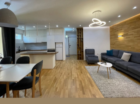 Apartament 2+1 me qira tek Selvia