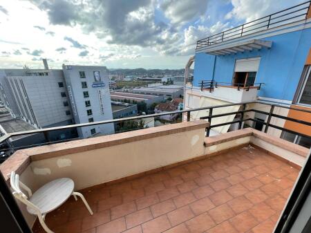 Shitet, Apartament 1+1, Kthesa e Kamzes