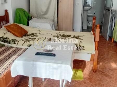 Shitje, Garsionere, ne Durres, ne Rrugen Pavarsia, zona e plazhit, 50000 Euro