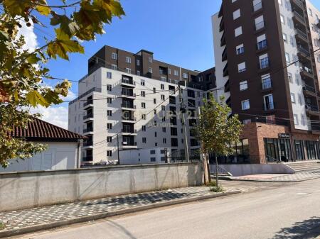 JEPET ME QIRA APARTAMENT 1+1 NE QENDER KAMEZ !