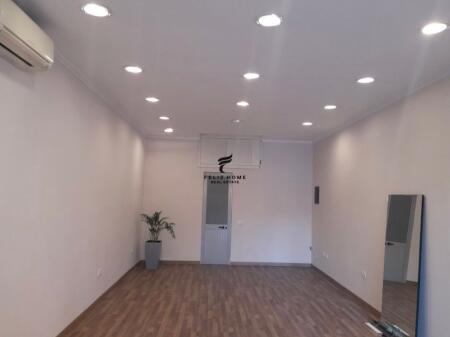 SHOP FOR RENT 45 M2 DURRES ROAD 850 EURO