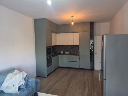 Paskuqan Jepet Apartament 2+1+2 Me Qera