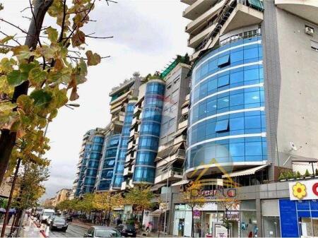 Business premises for sale, on the side of Dibra street, near Selvise