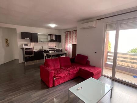 Apartament me qera 2+1 , Sheshi Pranvera, Qender Durres