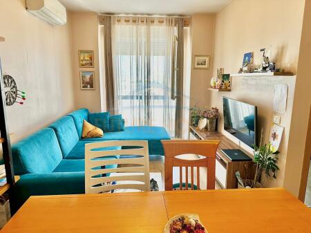 Shitet, Apartament 2+1, Kompleksi Magnet, Rruga Ndre Mjeda, Tirane.