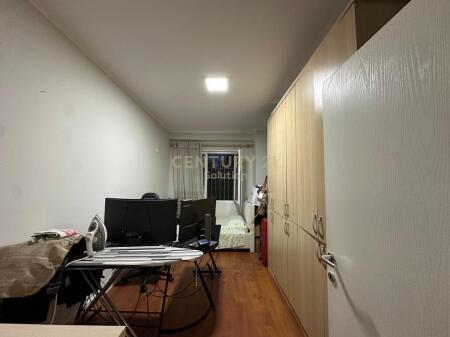 APARTAMENT 2+1+2 TUALETE + 2 BALLKONE PER QIRA!