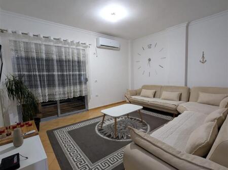 Apartament 2+1 me qira Fresk
