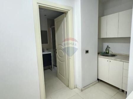 Rent- Office near the Artistic High School