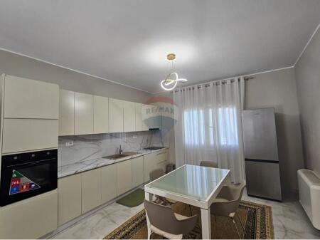 Apartament 2+1 per qira tek Vilat Amerikane !