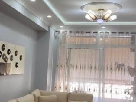 Jepet me qera Apartamenti 2+1+Poste Parkimi te perfshira ne cmim , Astir , Kompleksi Fratari ,600 mije leke